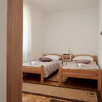 Cozy Downtown With Balcony Apartment *